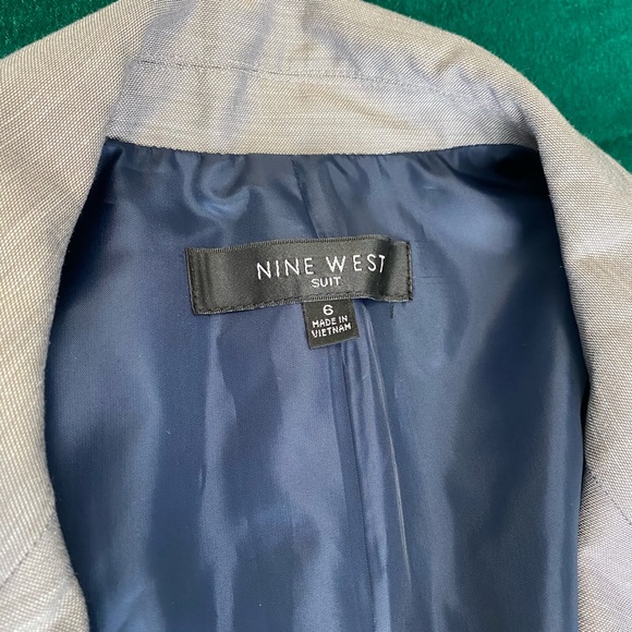 Blazers worn once - Picture 8 of 8